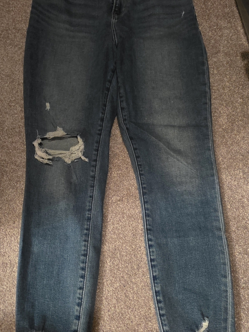 Abercrombie & Fitch Light blue distressed Skinny jeans